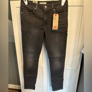 Levi’s 711 skinny
